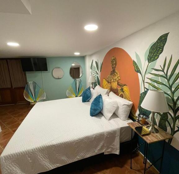 سوییت جونیور با بالکن, Candilejo Hotel Boutique