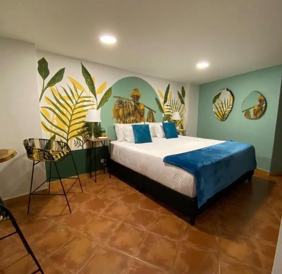 سوییت جونیور با بالکن, Candilejo Hotel Boutique