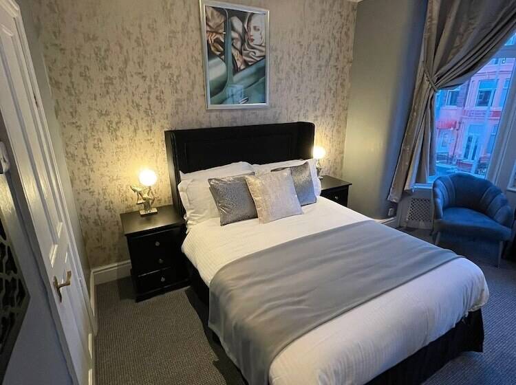 اتاق استاندارد, Mcgraths Blackpool