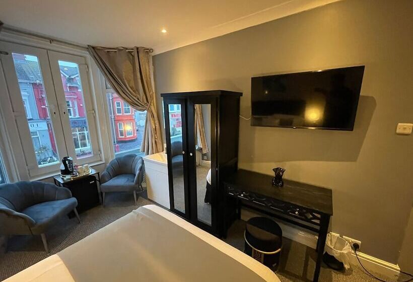 اتاق استاندارد, Mcgraths Blackpool