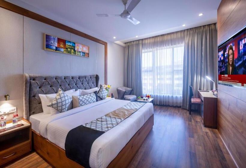 اتاق کلاب, Lords Inn Chandigarh Zirakpur