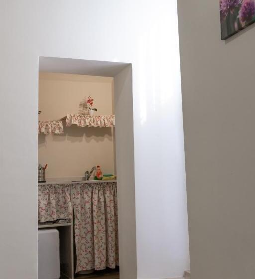 اتاق خانوادگی, La Traversa B&b
