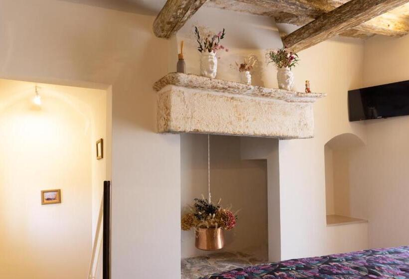 اتاق خانوادگی, La Traversa B&b
