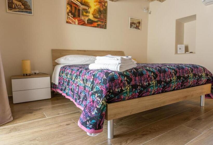 اتاق خانوادگی, La Traversa B&b