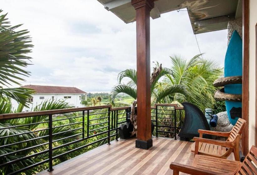 اتاق استاندارد, Medewi Surf And Stay