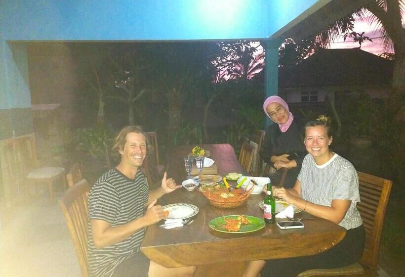 اتاق استاندارد, Medewi Surf And Stay