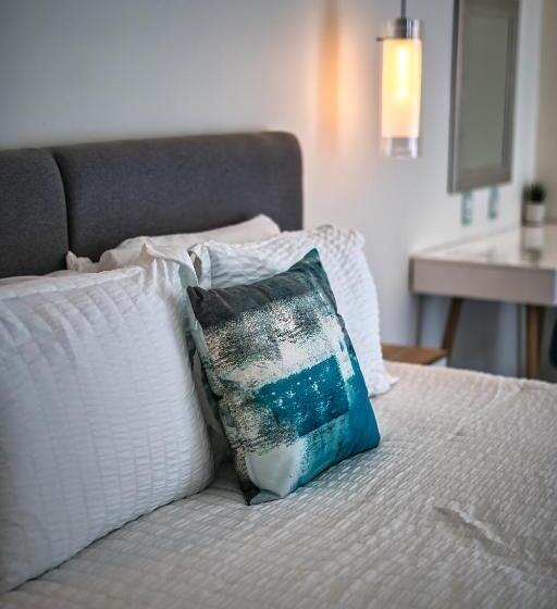 استودیو استاندارد با تخت کینگ, The Cove Boutique Hotel Adults Only
