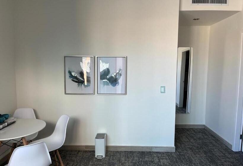ویلای 2 خوابه, The Cove Boutique Hotel Adults Only
