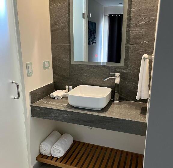 ویلای 2 خوابه, The Cove Boutique Hotel Adults Only