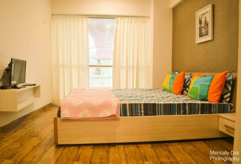 آپارتمان 1 خوابه با چشم‌انداز استخر, 7 Star Weekend Studio At Rajhans Belliza By Global Hospitality