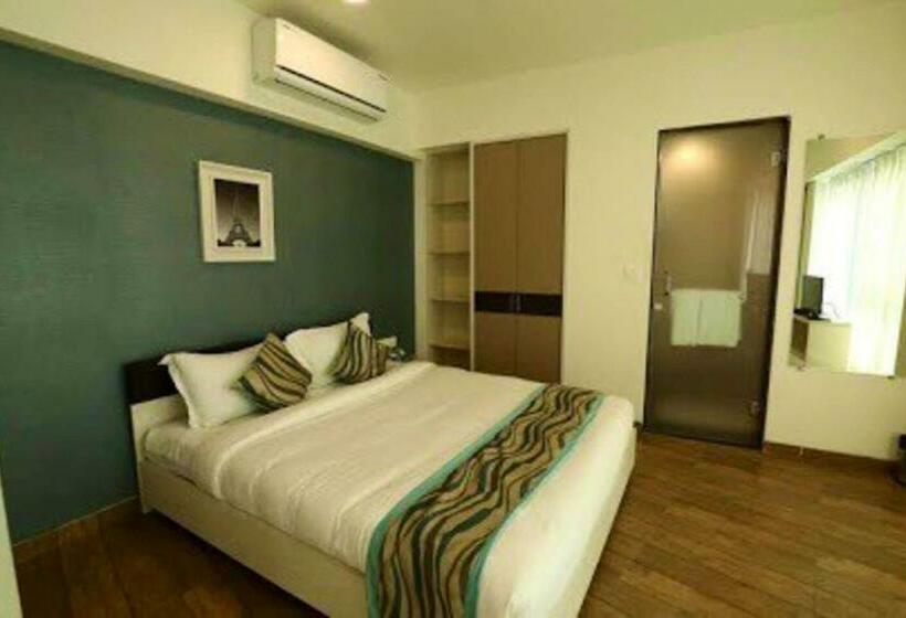 آپارتمان 1 خوابه با چشم‌انداز استخر, 7 Star Weekend Studio At Rajhans Belliza By Global Hospitality
