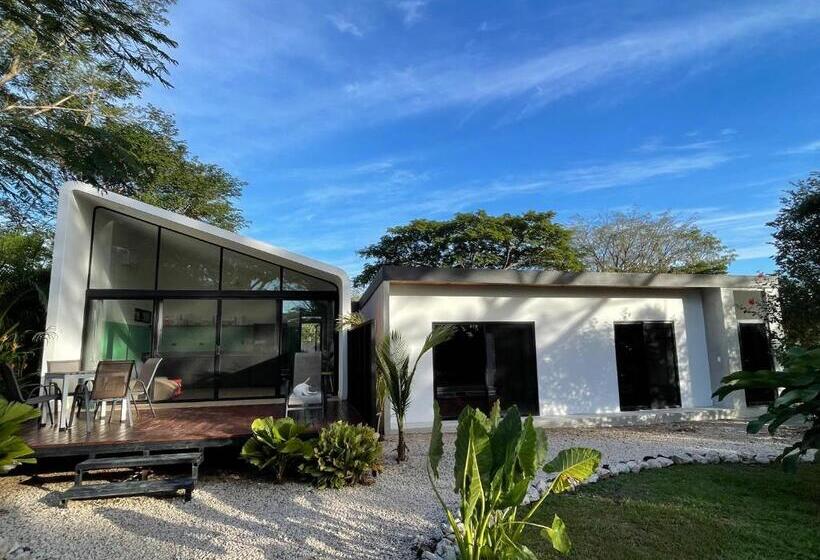 ویلای 2 خوابه, Pyramid Tamarindo