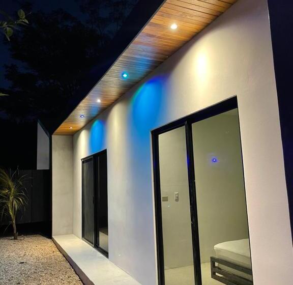 ویلای 2 خوابه, Pyramid Tamarindo
