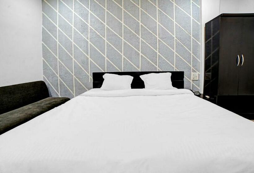 اتاق لوکس, Capital O Convivial Hotel Amit Regency