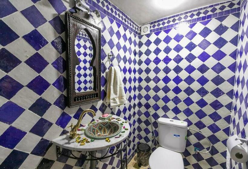 اتاق لوکس, Riad Noha