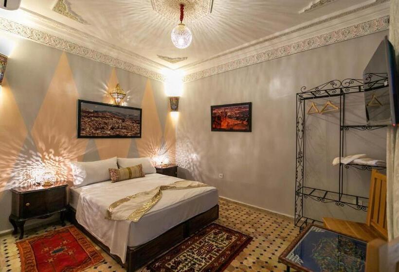 سوئیت جونیور خانوادگی, Riad Noha