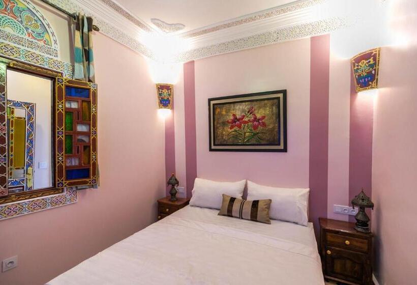 سوئیت جونیور خانوادگی, Riad Noha
