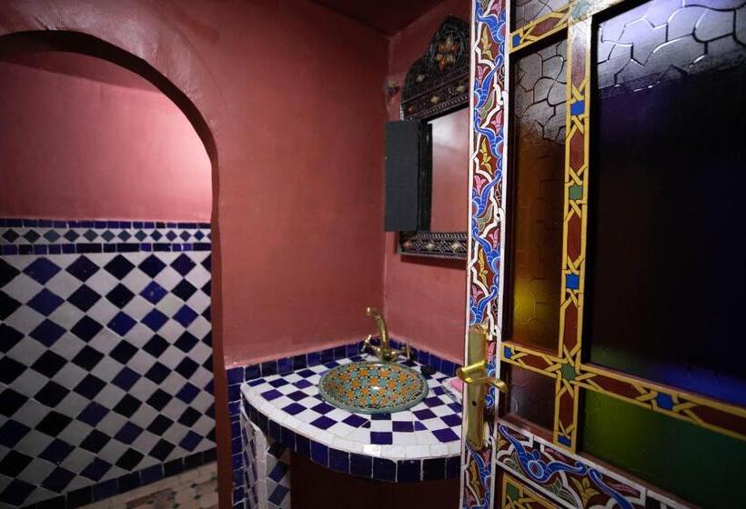 سوئیت جونیور خانوادگی, Riad Noha