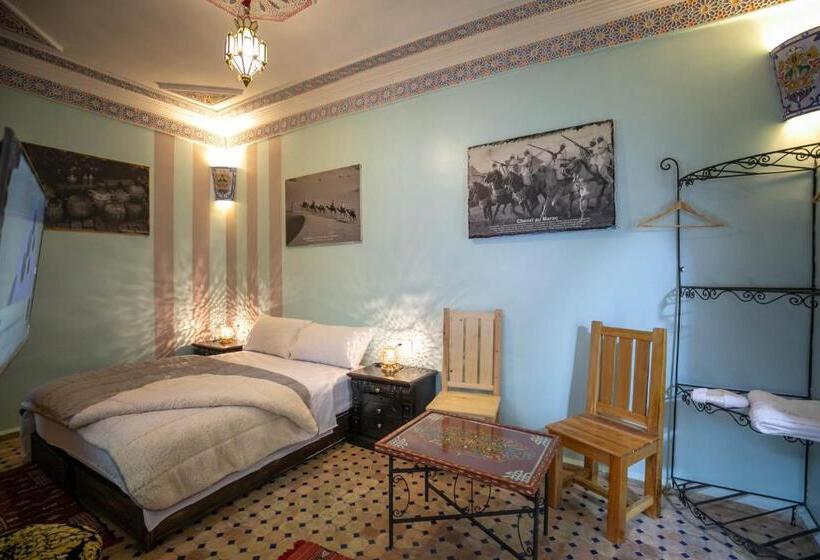 اتاق لوکس, Riad Noha