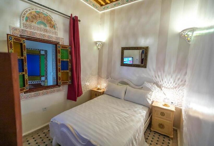 سوئیت جونیور خانوادگی, Riad Noha