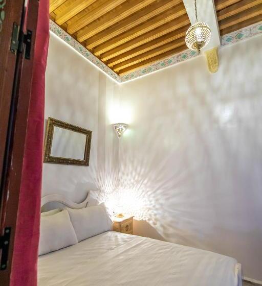 سوئیت جونیور خانوادگی, Riad Noha