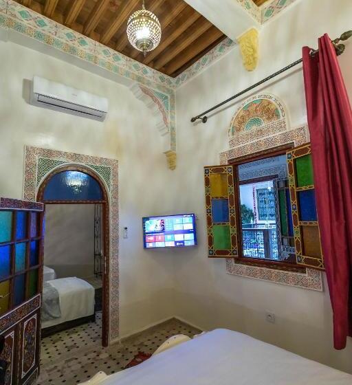 سوئیت جونیور خانوادگی, Riad Noha