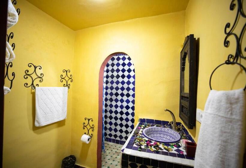 سوئیت جونیور خانوادگی, Riad Noha