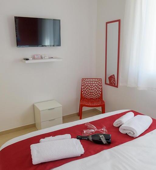 اتاق راحتی سه تخته, Corallo Rosso B&b