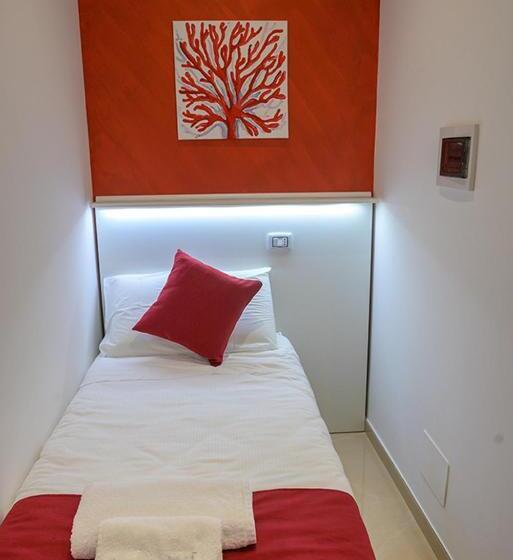 اتاق راحتی سه تخته, Corallo Rosso B&b