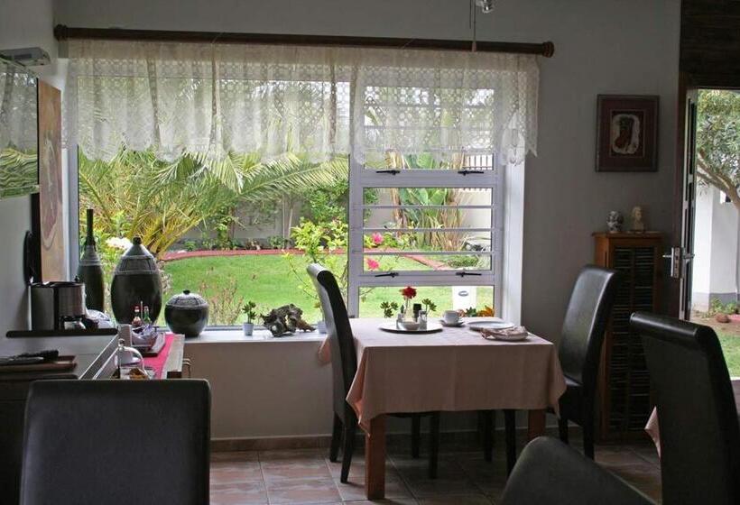 اتاق استاندارد چهار تخته, Room In Bb   Room For 4 Guests   Amarachi Guesthouse In Swakopmund Namibia   Beach In 500m