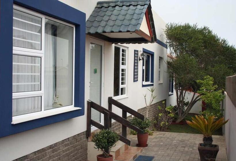 اتاق استاندارد چهار تخته, Room In Bb   Room For 4 Guests   Amarachi Guesthouse In Swakopmund Namibia   Beach In 500m