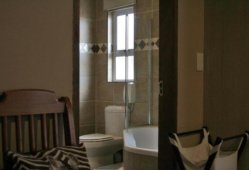 اتاق استاندارد چهار تخته, Room In Bb   Room For 4 Guests   Amarachi Guesthouse In Swakopmund Namibia   Beach In 500m