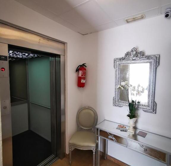 1 Bedroom Penthouse Apartment, H Bella Mar Roses