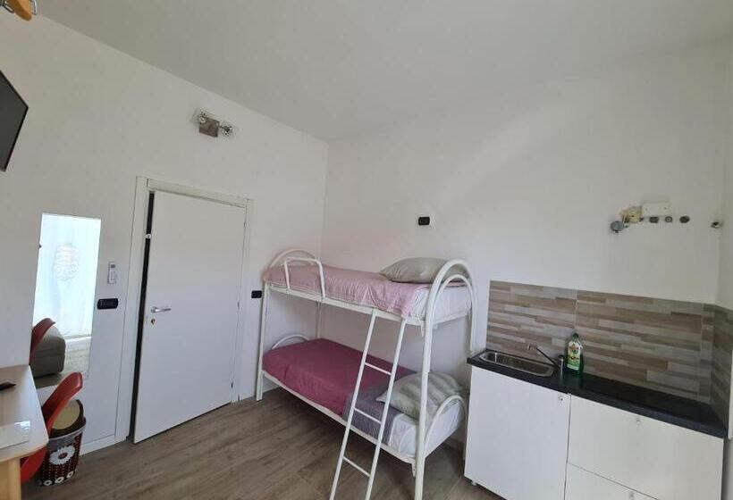 اتاق استاندارد با سرویس بهداشتی مشترک, Dormi Da Me Sul Mare