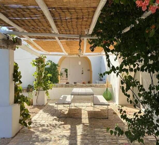 سوئیت جونیور با چشم‌انداز باغ, Masseria San Martino