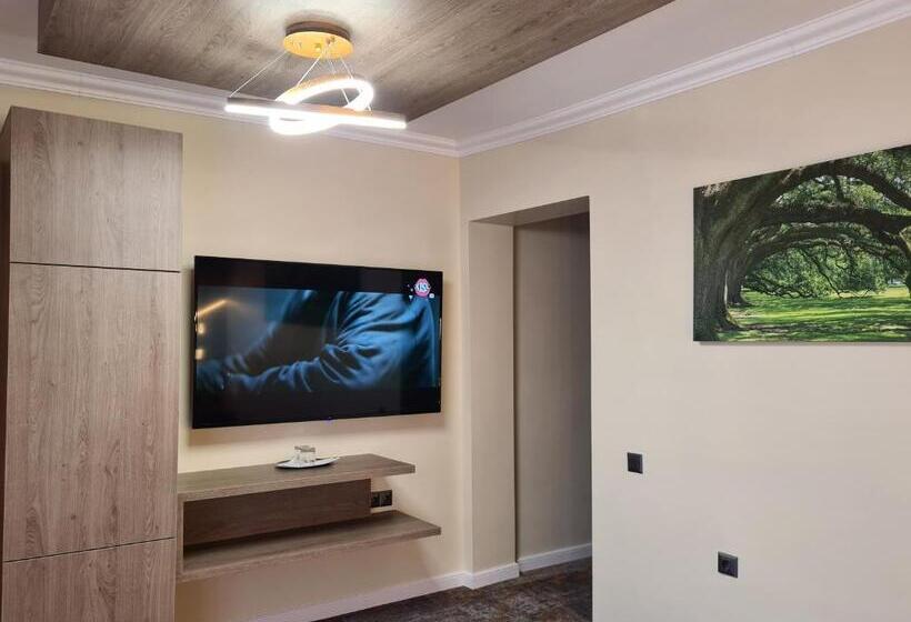 اتاق لوکس با بالکن, Casa Florescu
