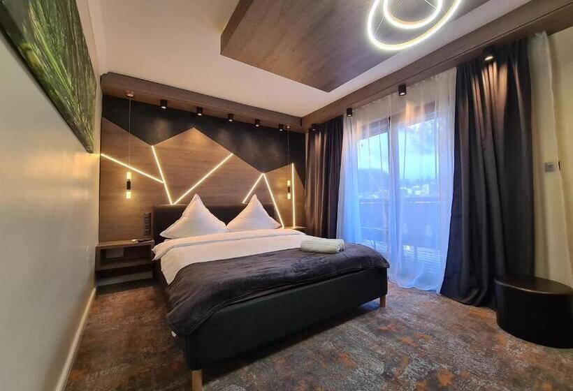 اتاق لوکس با بالکن, Casa Florescu