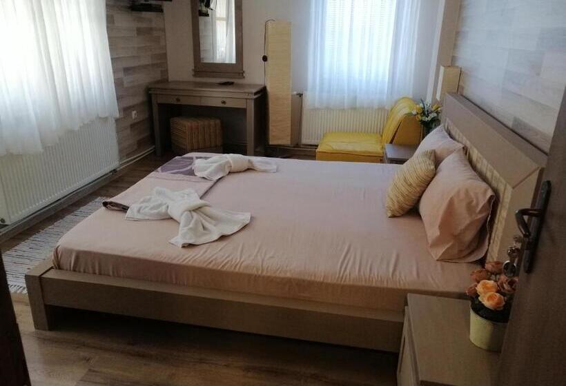 اتاق خانوادگی, Guest House Juja