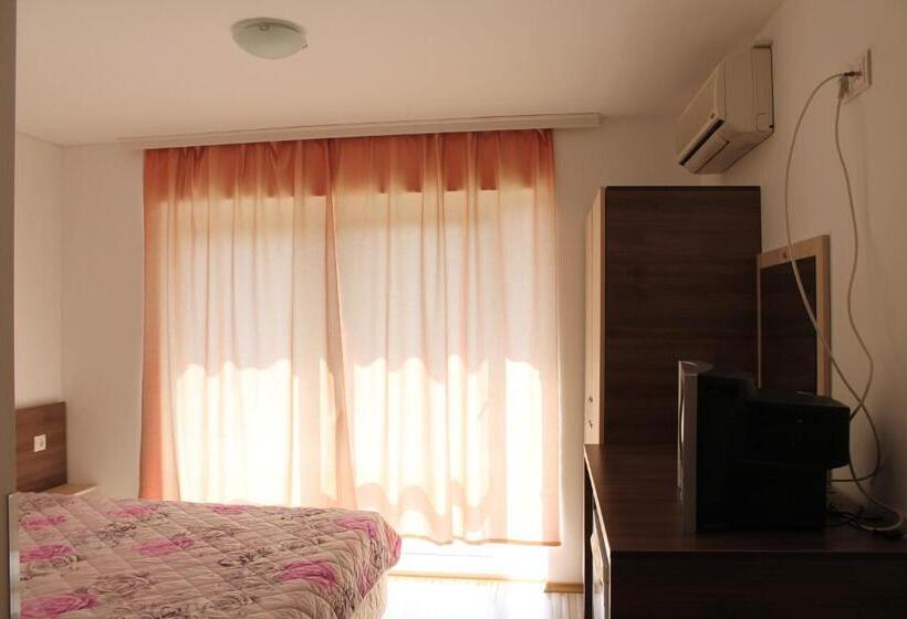 Comfort room with balcony, Villa Maris