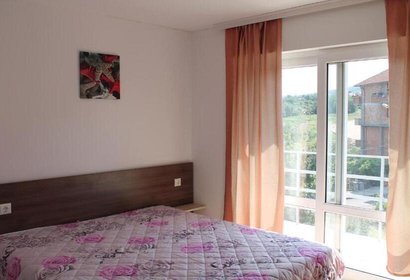带1个卧室的带阳台的公寓, Villa Maris