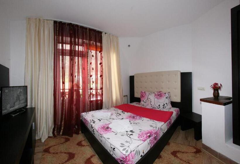 2 Bedroom Suite with Balcony, Pensiunea El Plazza