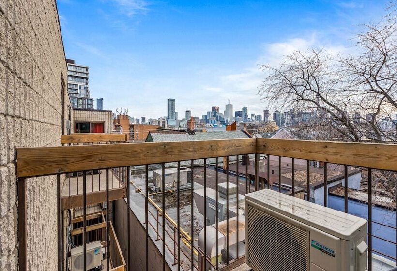 تختخواب در اتاق مشترک, Samesun Toronto