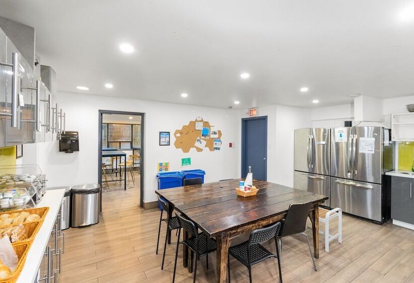 تختخواب در اتاق مشترک, Samesun Toronto