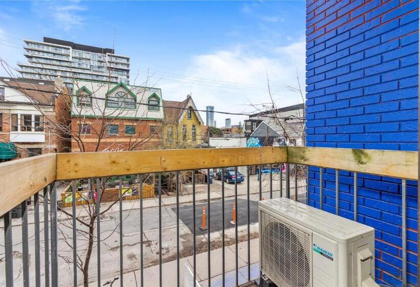 اتاق استاندارد با بالکن, Samesun Toronto