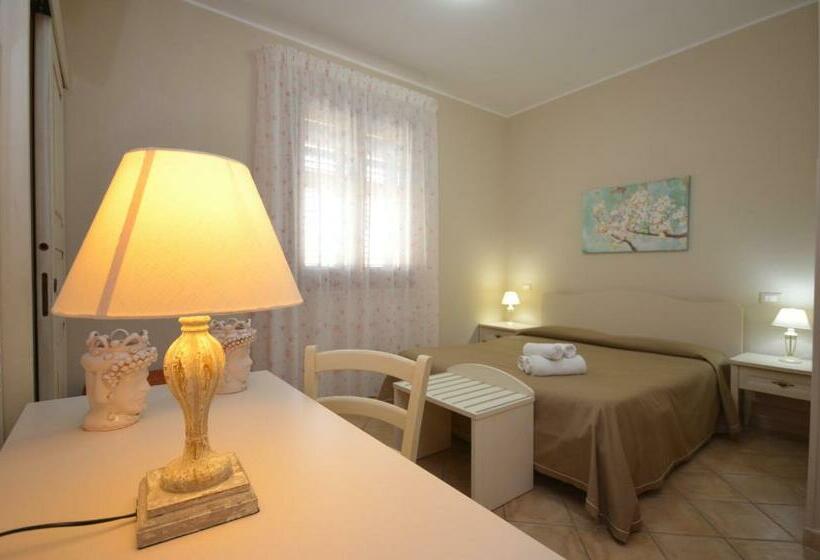 اتاق استاندارد, B&b Donna Nina San Vito Lo Capo