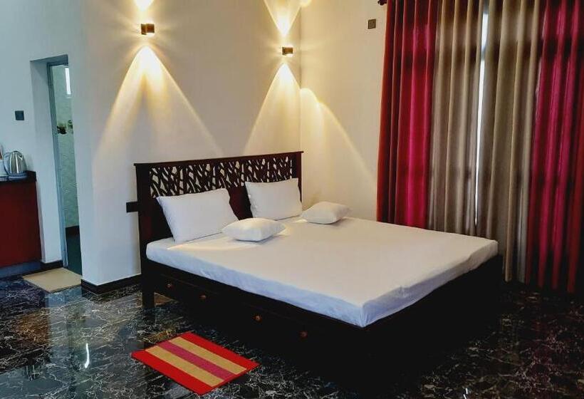 اتاق لوکس با بالکن, Mellow Villa