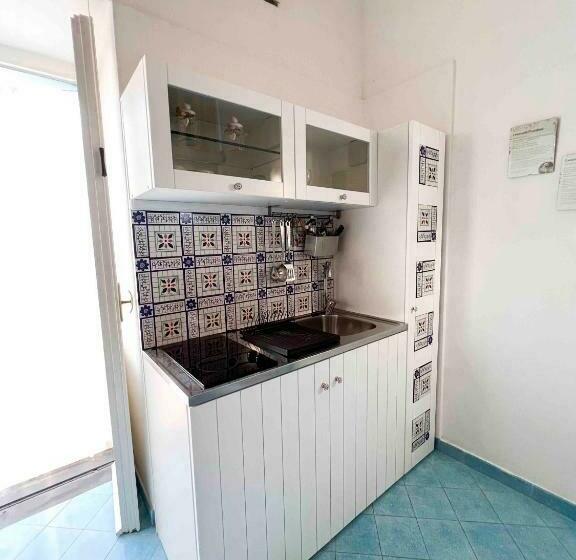استودیوی استاندارد با چشم‌انداز دریا, Residence Dei Pescatori