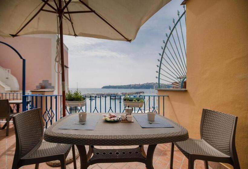 استودیوی استاندارد با چشم‌انداز دریا, Residence Dei Pescatori