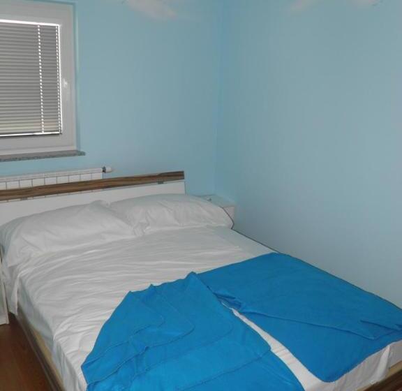آپارتمان 1 خوابه با تراس, Guesthouse Prenočišča širec