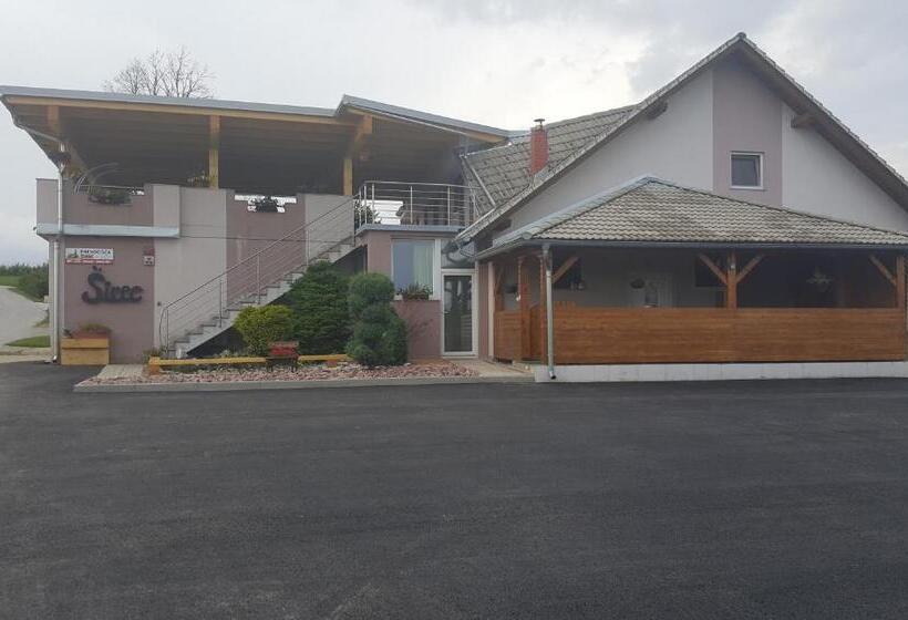 آپارتمان 1 خوابه با تراس, Guesthouse Prenočišča širec